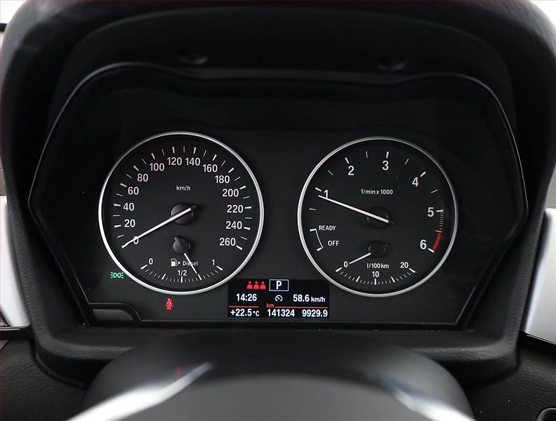 BMW X1 (2016) sDrive18d, Automat, Serv.kniha - fotka 9 z 20