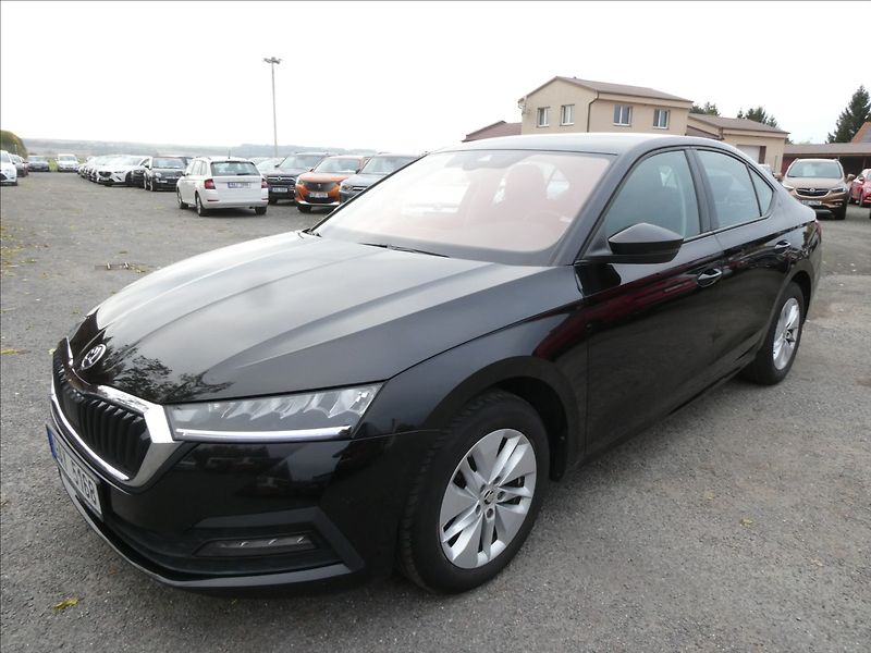 Škoda Octavia 2,0 TDi 110kW serviska,ČR,DPH - fotka 3 z 46