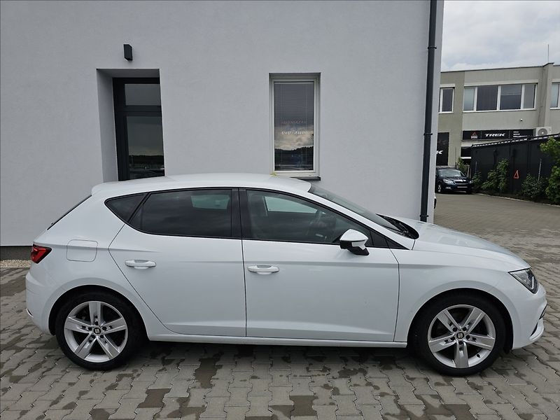 Seat Leon 1,4TSi 110KW FR led NAVI - fotka 5 z 44