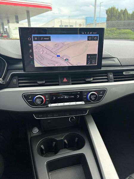 Audi A4 Avant (2023) - fotka 10 z 12