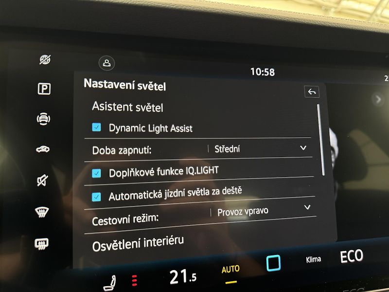 Volkswagen Touareg 3.0Tdi*1-MAJ*DPH*ELEGANCE* - fotka 32 z 44