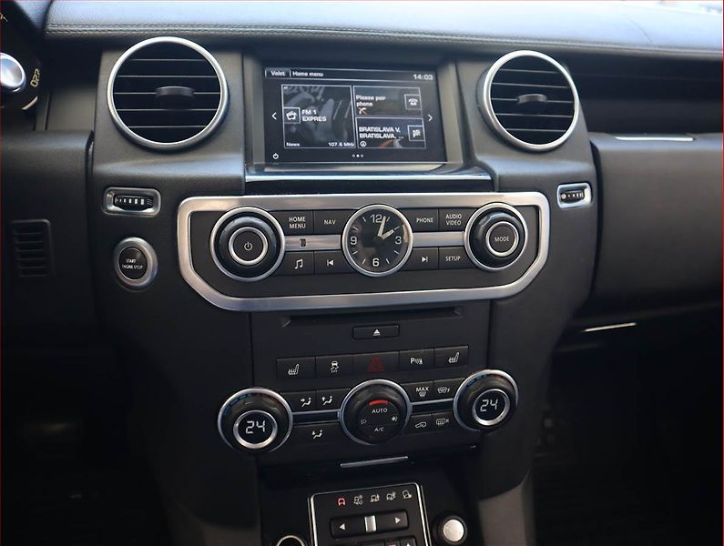 Land Rover Discovery (2016) 3.0 TDV6, 4X4, Automat - fotka 12 z 20