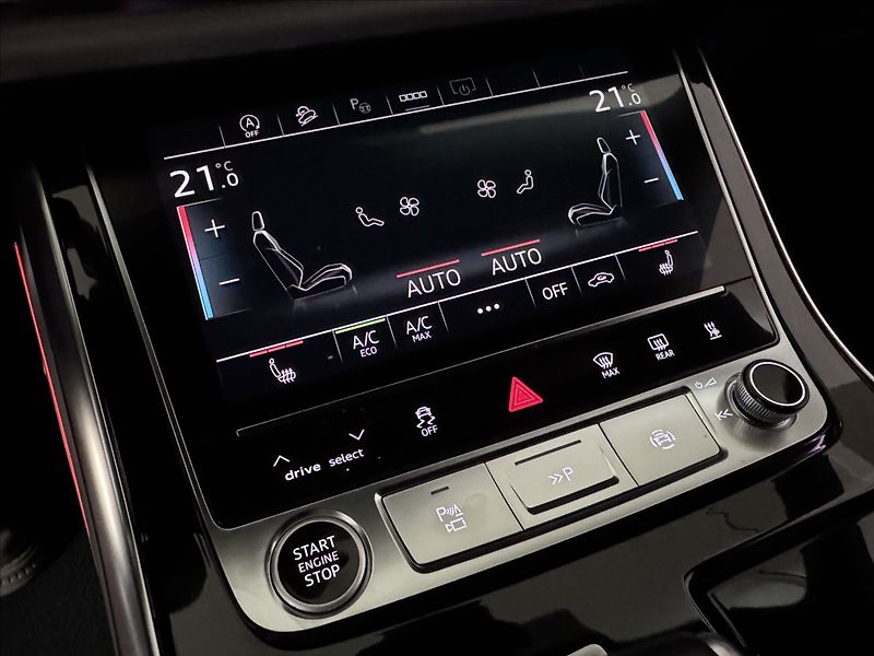 Audi Q8 3,0 TDi  S-Line HD LED Záruka - fotka 43 z 50