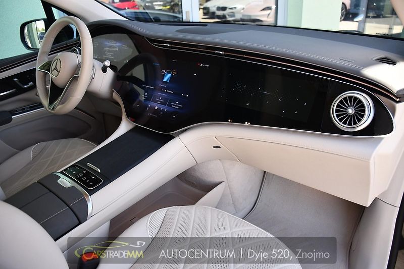 Mercedes-Benz EQS 450 4MATIC AMG HYPERSCREEN - fotka 12 z 63