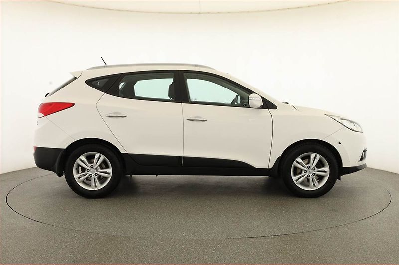 Hyundai ix35 (2012) 2.0 CRDi, 4X4, Tempomat - fotka 6 z 15
