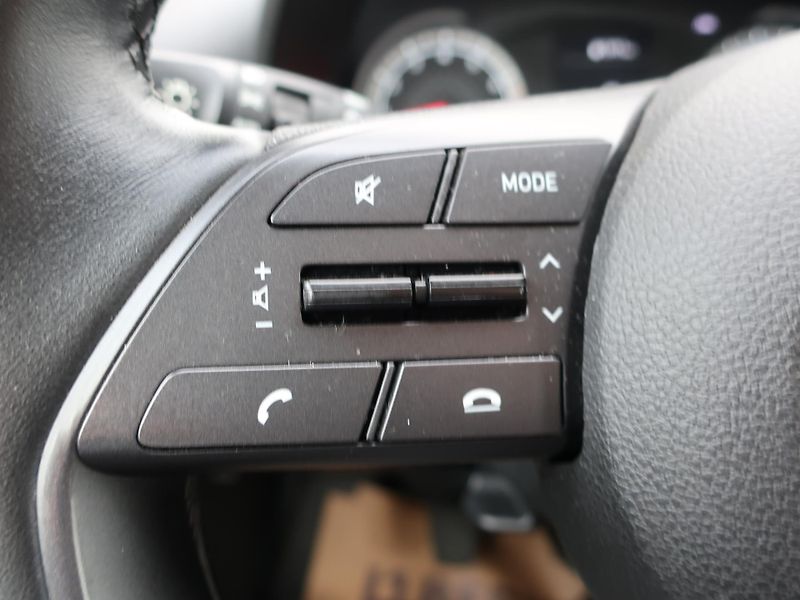 Hyundai i20 i 62kW REZERVACE - fotka 21 z 25