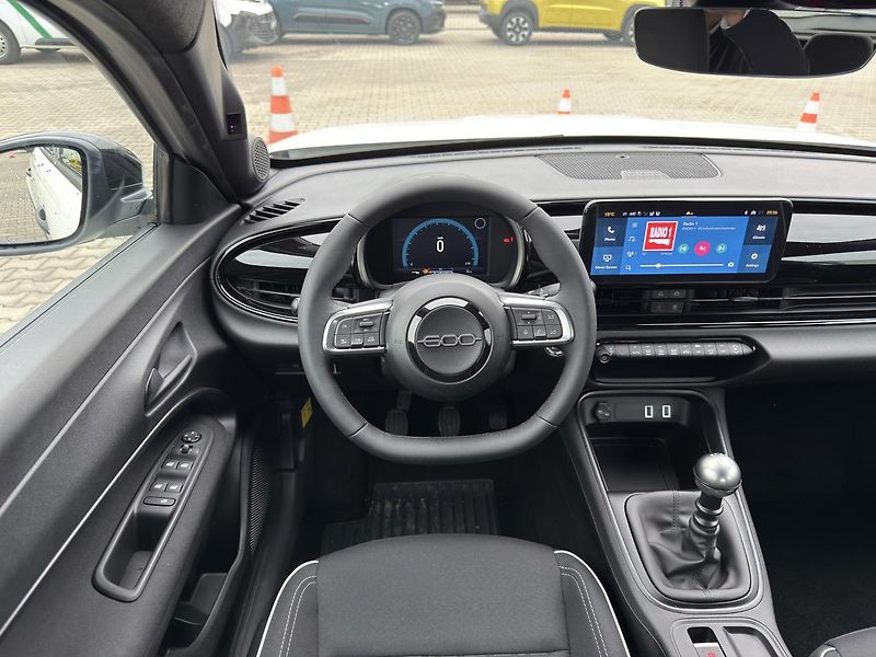 Fiat 600 (2026) Street 1.2 Turbo 100k MT6 - fotka 18 z 21