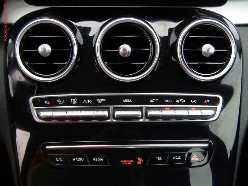 Mercedes-Benz Třídy C (2021) 1.6 d C 200 d, AT, LED, park - fotka 17 z 24