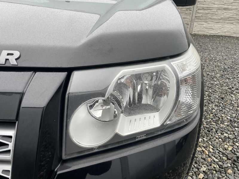 Land Rover Freelander 2.2TD4 160PS 4x4 136TKM SPORT! - fotka 76 z 201