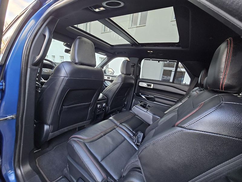 Ford Explorer V6 336kW PHEV AWD ST-Line - fotka 11 z 45