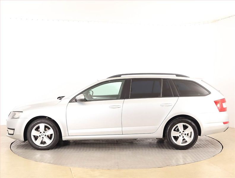 Škoda Octavia (2016) 1.6 TDI, Serv.kniha, Tempomat - fotka 3 z 17