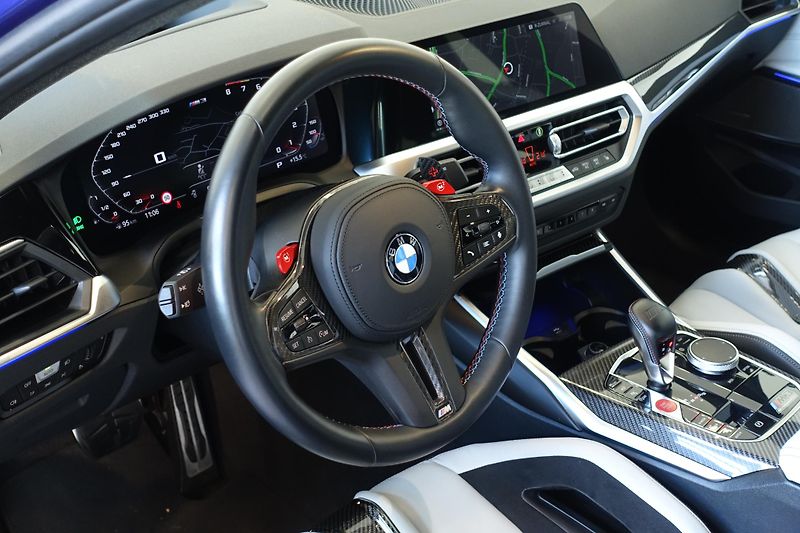 BMW M3 Competition, Karbon sedadla - fotka 9 z 36