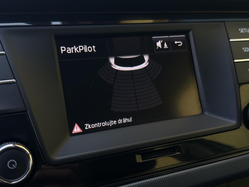 Škoda Fabia (2018) 1.0TSI/70kW * 1.Maj. * KLIMA  - fotka 13 z 32