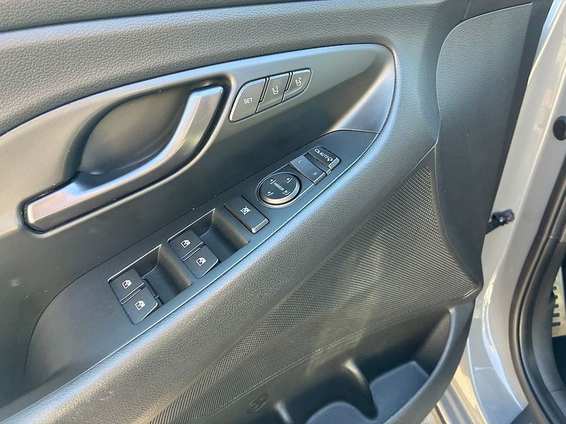 Hyundai i30 N Performance 2.0 T-GDI 202 kW - fotka 20 z 20