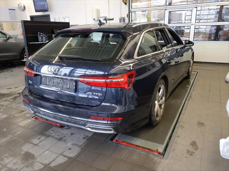 Audi A6 Avant 2,0 S-LINE,TAŽNÉ - fotka 4 z 8