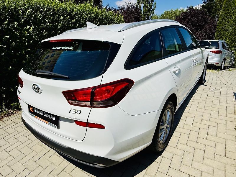 Hyundai i30 (2022) 1,5i 81kW CVVT COMFORT Koup.ČR - fotka 5 z 16