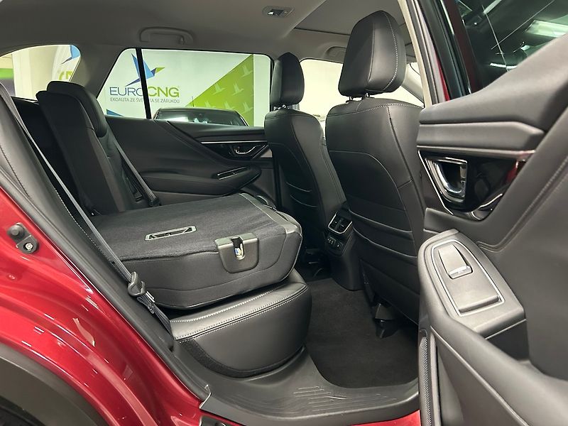 Subaru Outback (2023) 2.5 TOURING 2023 | Záruka - fotka 29 z 59