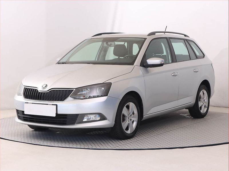 Škoda Fabia (2016) 1.2 TSI, Tempomat - fotka 2 z 16