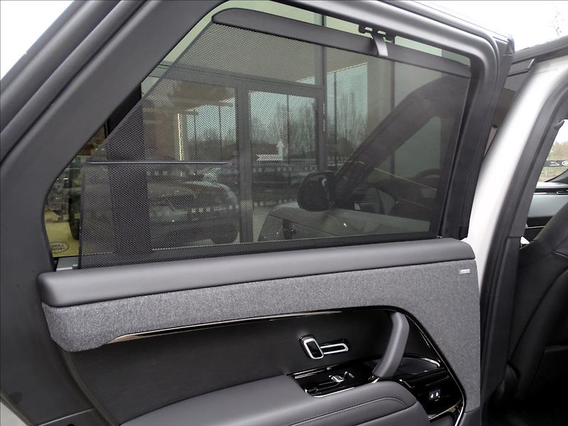 Land Rover Range Rover Sport (2026) 3,0 P550e AUTOBIOGRAPHY PHEV - fotka 26 z 29