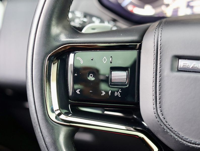 Land Rover Range Rover Sport (2022) 3.0 V6 ehybrid - fotka 32 z 45