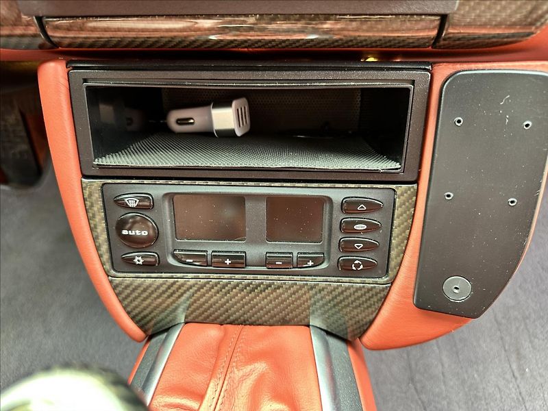 Porsche 911 3,4 CARRERA 4 - fotka 13 z 20