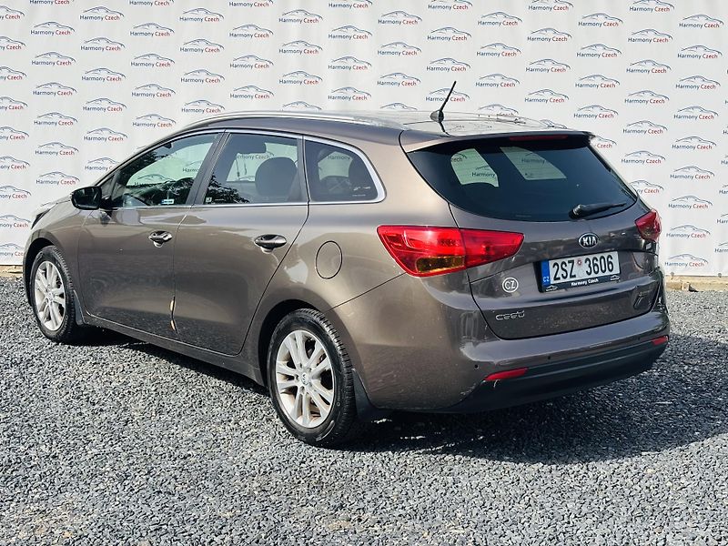 Kia Ceed (2014) 1.6 GDI, 99kW, ČR - fotka 6 z 18