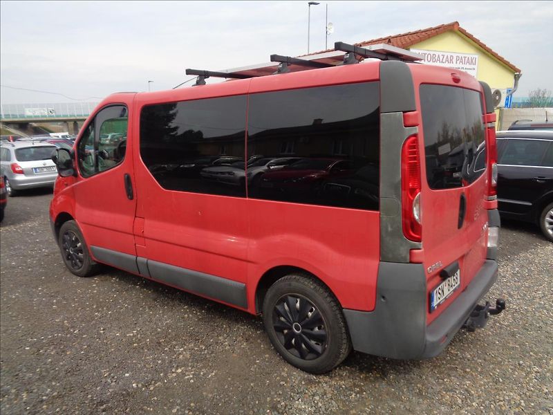 Opel Vivaro 2,0 - fotka 5 z 21