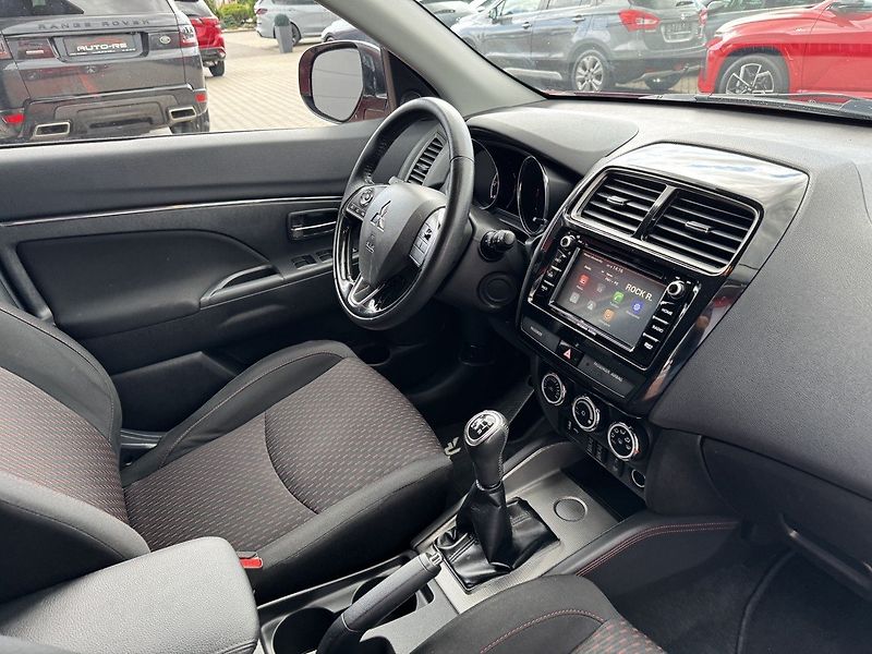 Mitsubishi ASX (2018) 1.6i Mivec Xenony Webasto - fotka 15 z 48