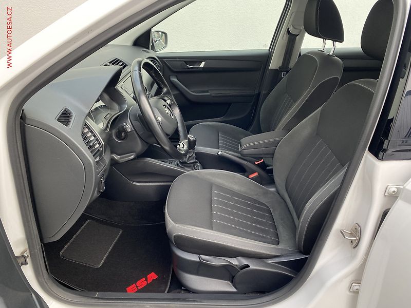 Škoda Fabia (2020) 1.0 TSi, ČR, Style, LED - fotka 9 z 16