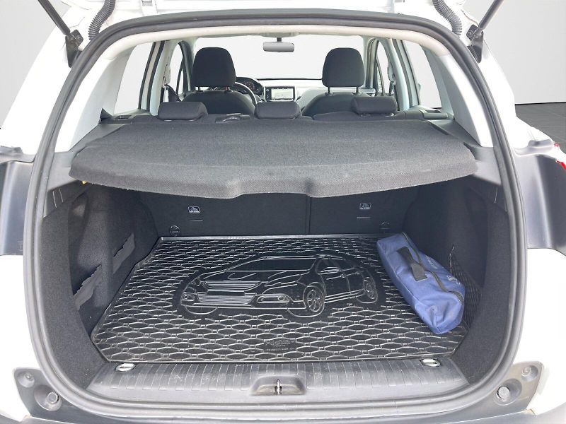 Peugeot 2008 (2018) 1.2i 60 kW PureTech Active - fotka 30 z 33