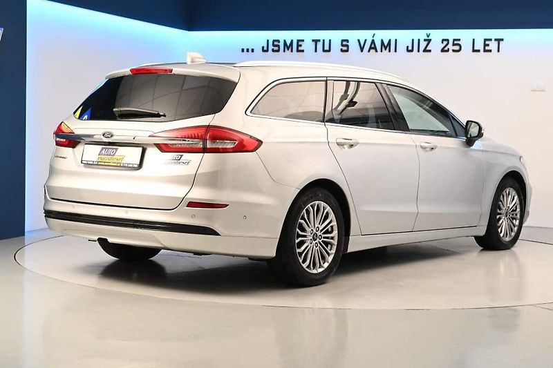 Ford Mondeo (2022) 2.0 LED SONY Tažné Kamera 8AT - fotka 5 z 37