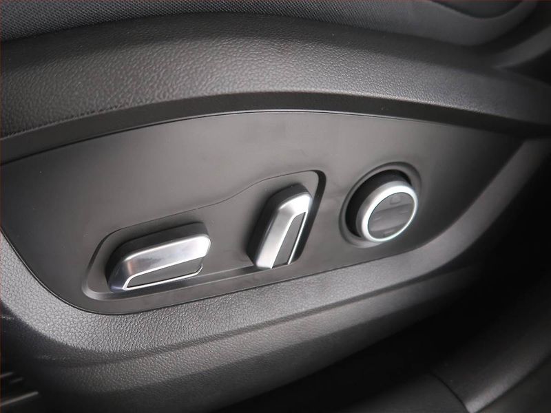 Chery Tiggo 8 (2026) 1.6 TGDI, UNIQUE, Ad. tempomat - fotka 26 z 31