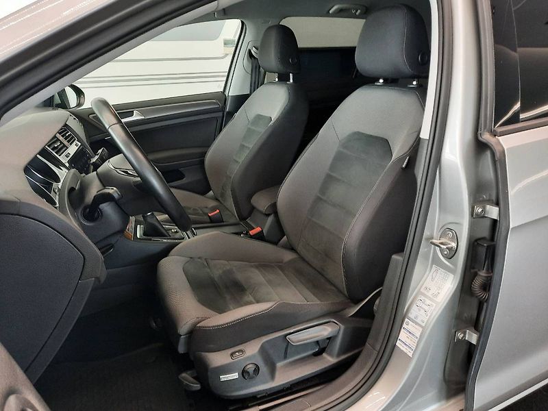 Volkswagen Golf (2019) Maraton Edition 1.5 TSI (96kW1 - fotka 7 z 27