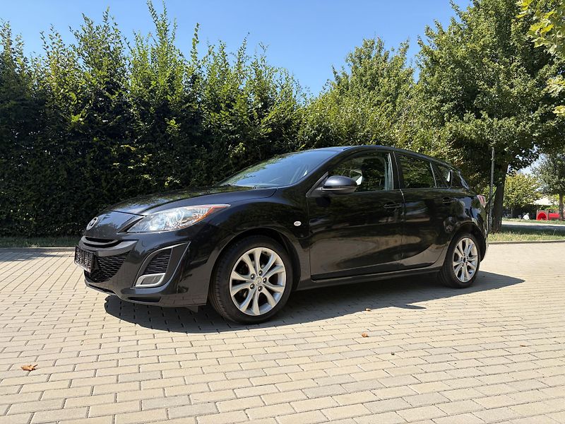 Mazda 3 1.6 90th Anniversary - fotka 3 z 27