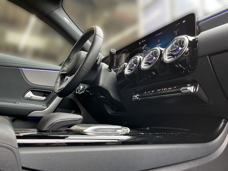 Mercedes-Benz CLA Třída 200d Shooting Brake Prog - fotka 17 z 21