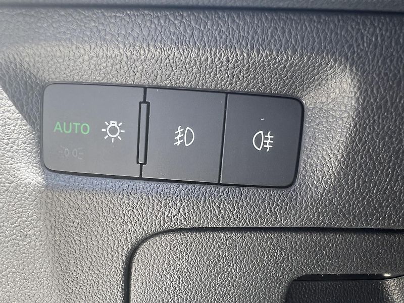 Škoda Octavia (2023) 2,0TDi 110kW AMBITION 4x4 DSG - fotka 21 z 38