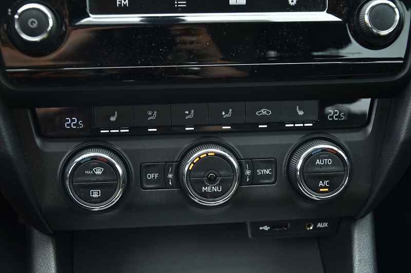 Škoda Octavia 1.6 TDI 81kW STYLE ČR - fotka 21 z 24