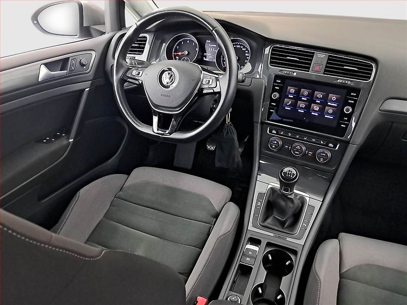 Volkswagen Golf (2020) Marathon Edition 1.0 TSI, ČR - fotka 7 z 18