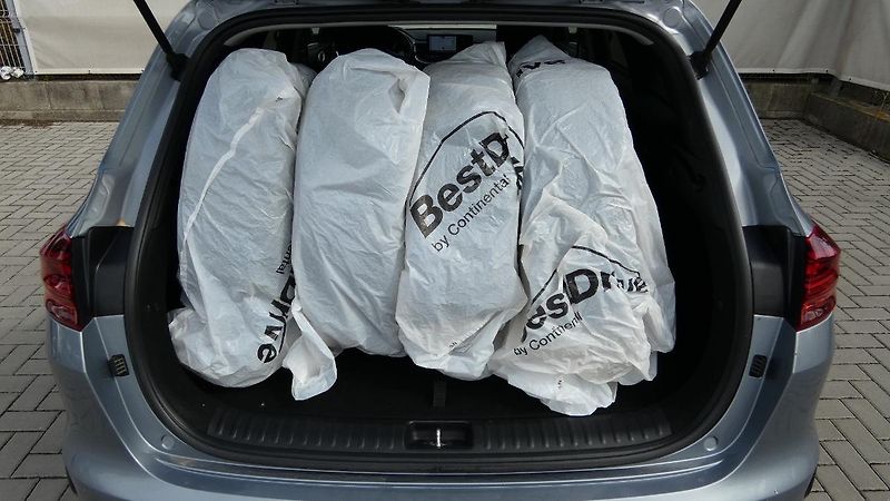 Kia Ceed 1.5 T-GDI 118kW SPIN - fotka 20 z 22
