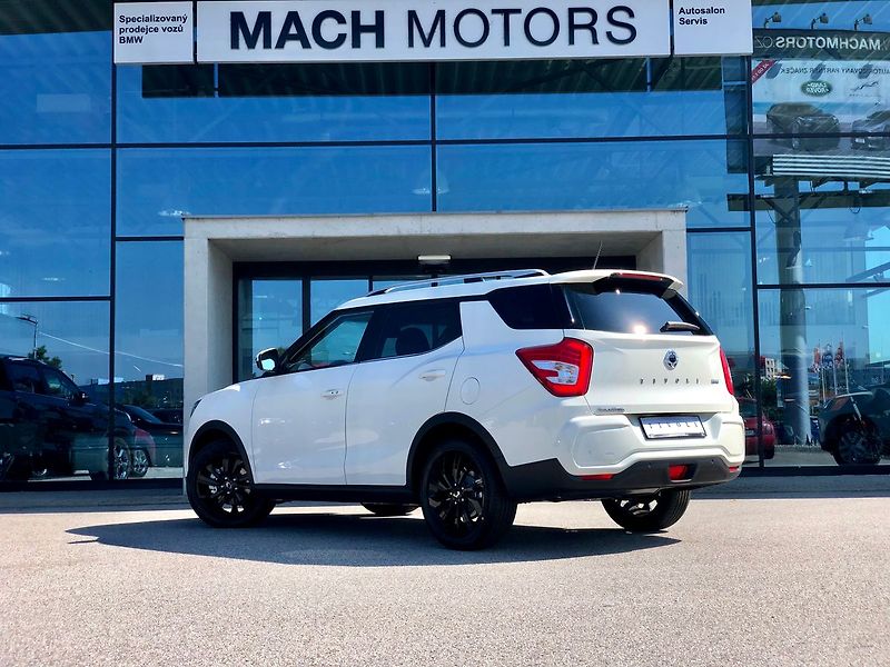 KGM Tivoli Grand Style plná výbava - fotka 9 z 23
