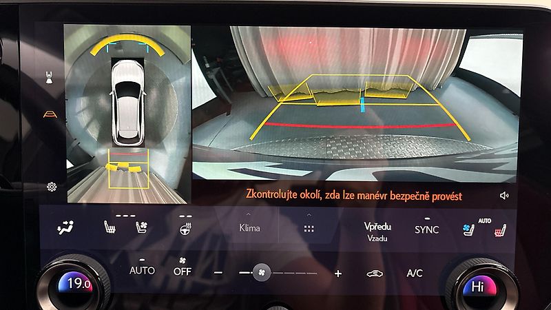 Lexus RX 500h AUT 4x4 F Sport Plus - fotka 12 z 31
