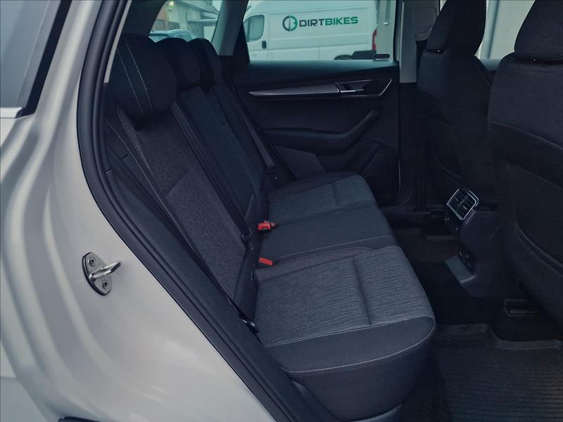 Škoda Karoq 2.0 TDI 110kW Style,ČR,1.Maj. - fotka 15 z 50