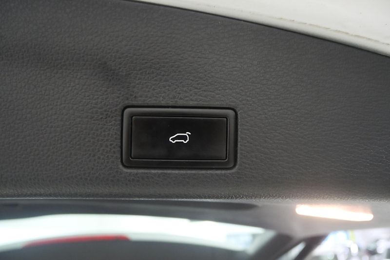 Seat Alhambra - fotka 29 z 30