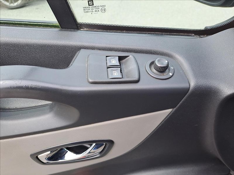 Renault Trafic 1,6 dCi 9 MÍST - fotka 10 z 14