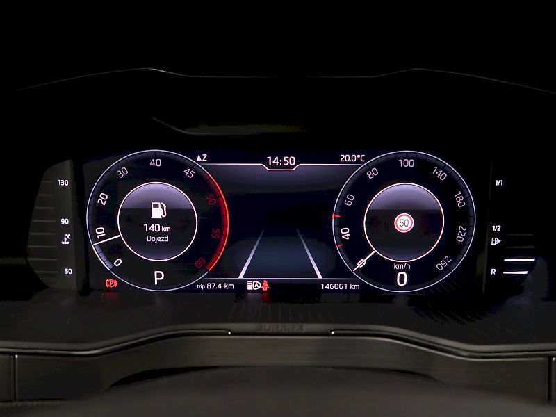 Škoda Superb (2019) STYLE 2.0TDI 140KW DSG 4x4 MAT - fotka 19 z 34