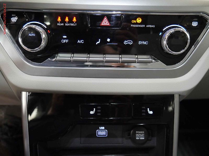 SsangYong Korando (2023) 1.5T-GDI 4x4, 1.maj,ČR - fotka 18 z 24