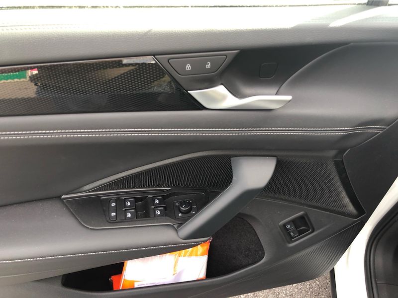 Volkswagen Tayron 1,5 TSI 150kW eHybrid People - fotka 15 z 30