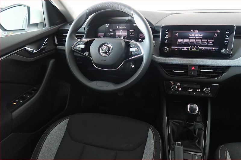 Škoda Scala (2024) Selection 1.0 TSI, Serv.kniha - fotka 7 z 18