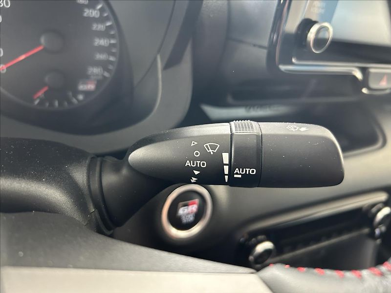 Toyota GR Yaris 1,6   ČR,CIRCUIT PACK,FULL PPF - fotka 14 z 36