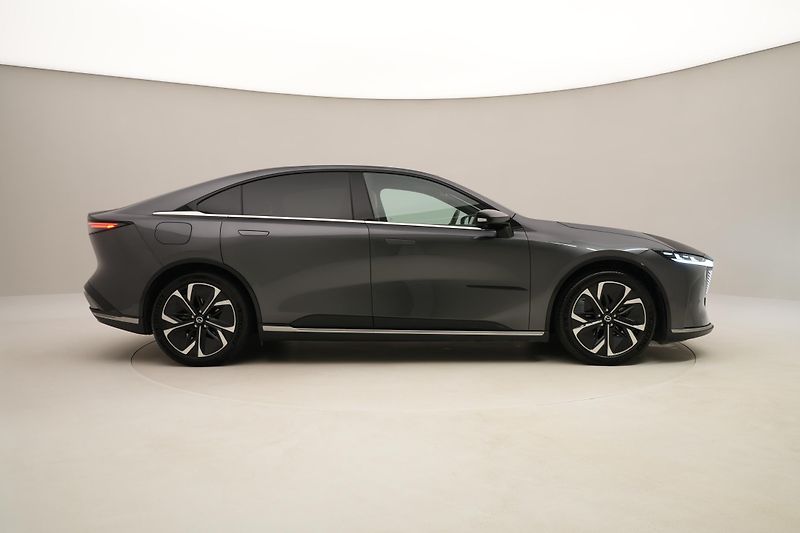 Mazda 6e 180kW TAKUMI PLUS AUT CZ - fotka 12 z 75